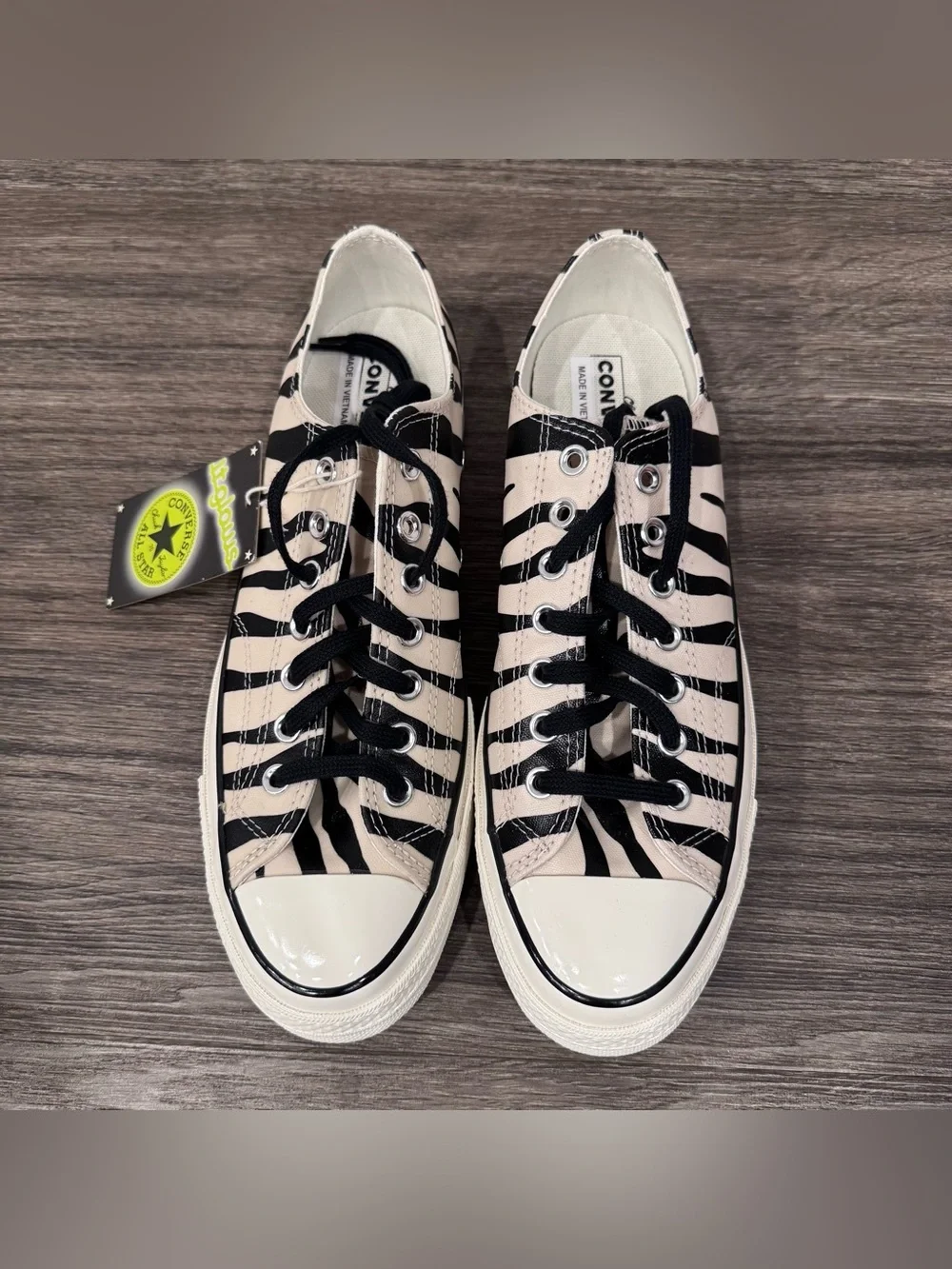 Converse Chuck 70 Glow-In-The-Dark Zebra Print sz 10, 10.5 - Picture 4 of 5